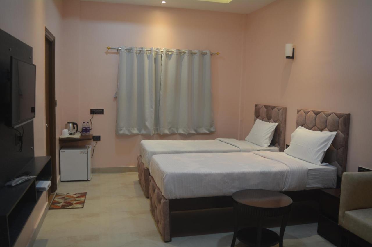 Maharaja Hotel & Banquet Darbhanga Exterior photo